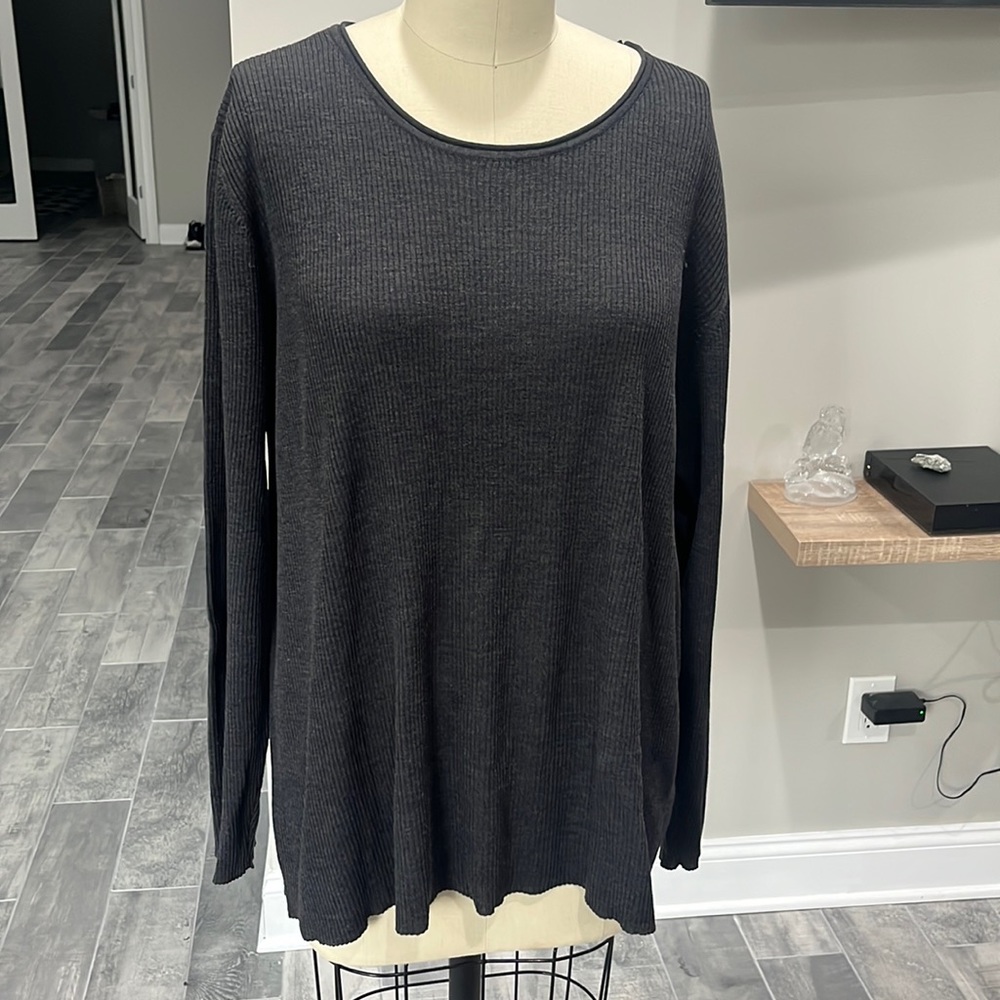 Woman sweater